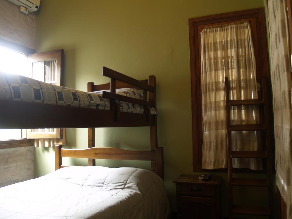 Una Noche Mas B & B モンテビデオ エクステリア 写真