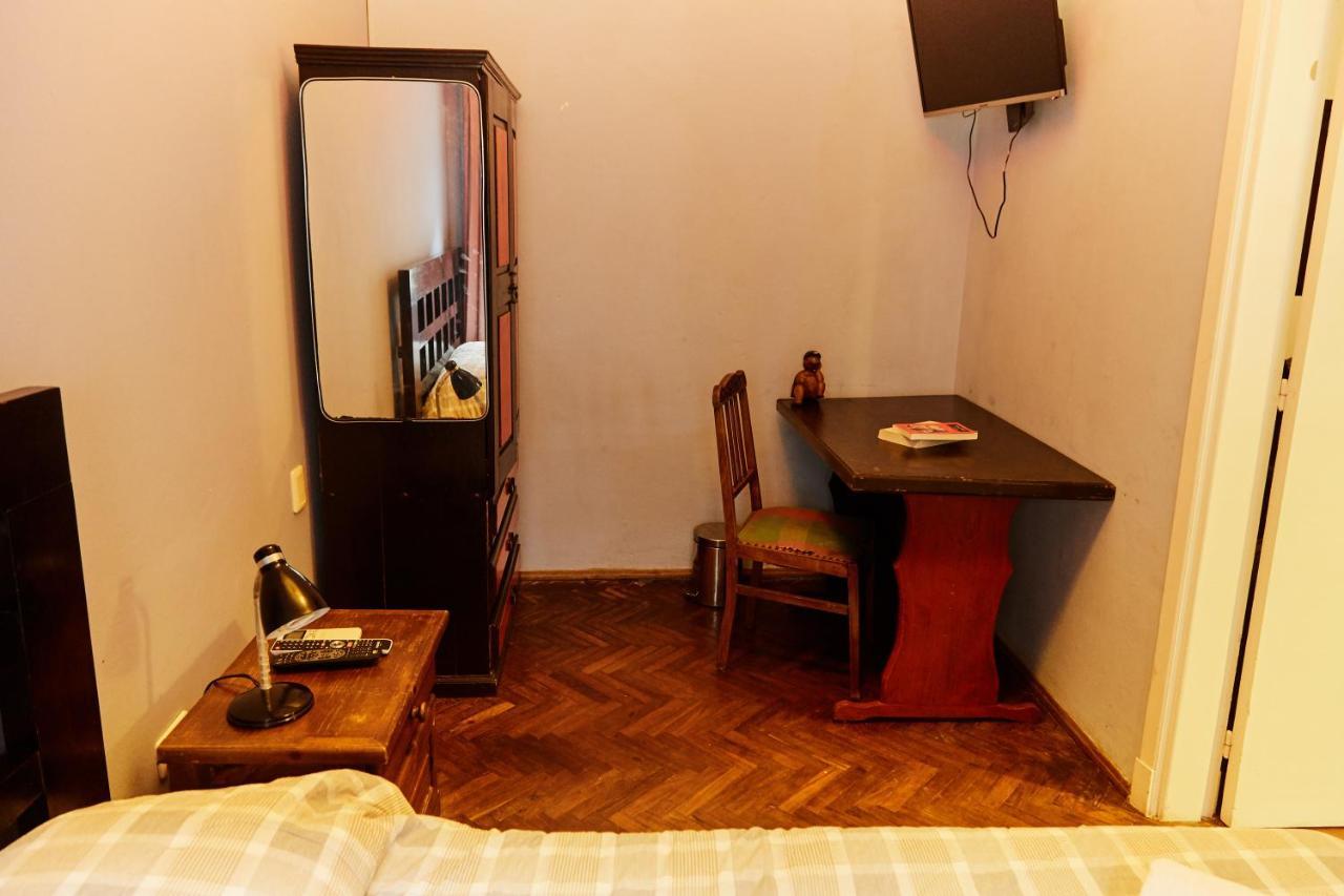 Una Noche Mas B & B モンテビデオ エクステリア 写真
