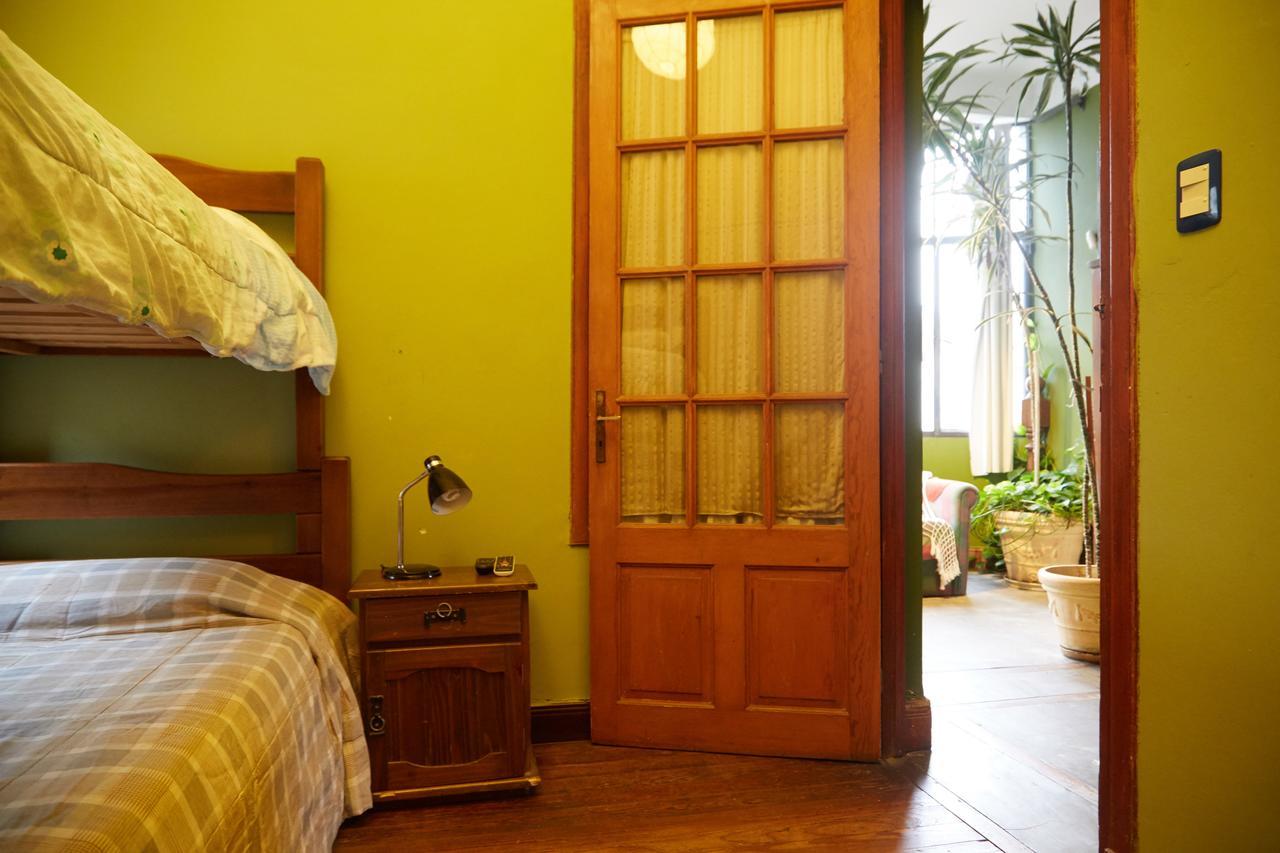 Una Noche Mas B & B モンテビデオ エクステリア 写真