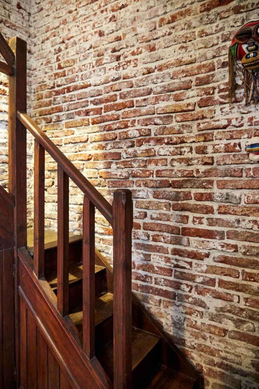 Una Noche Mas B & B モンテビデオ エクステリア 写真