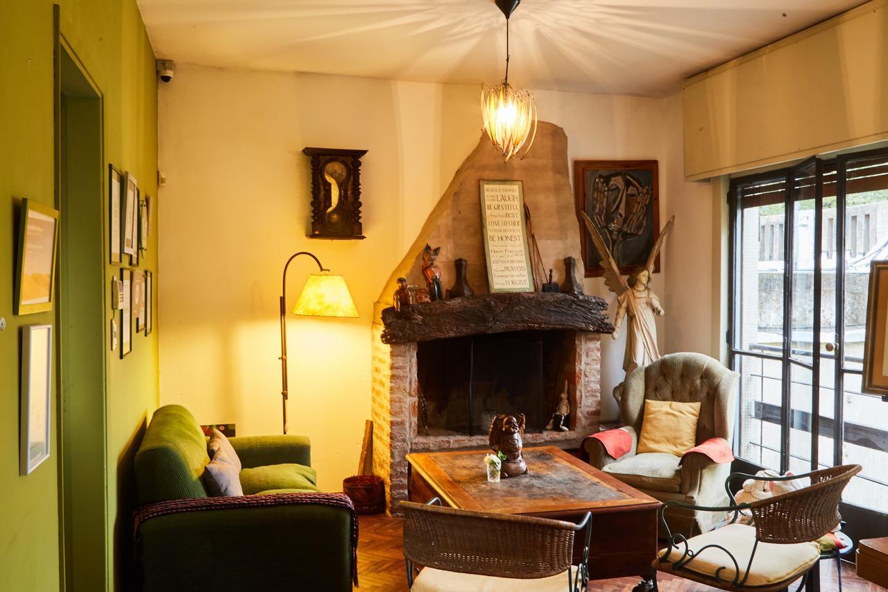 Una Noche Mas B & B モンテビデオ エクステリア 写真